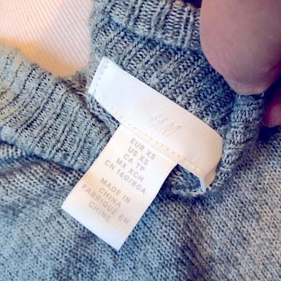 H&M Mint Green Faux Pearl Embroidered High Low Crewneck Sweater-Size Small - Picture 7 of 8